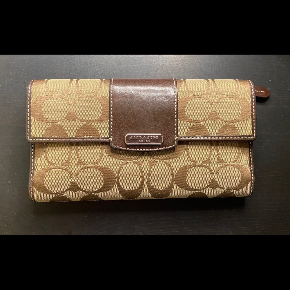 Coach: Classic CC Trifold Wallet